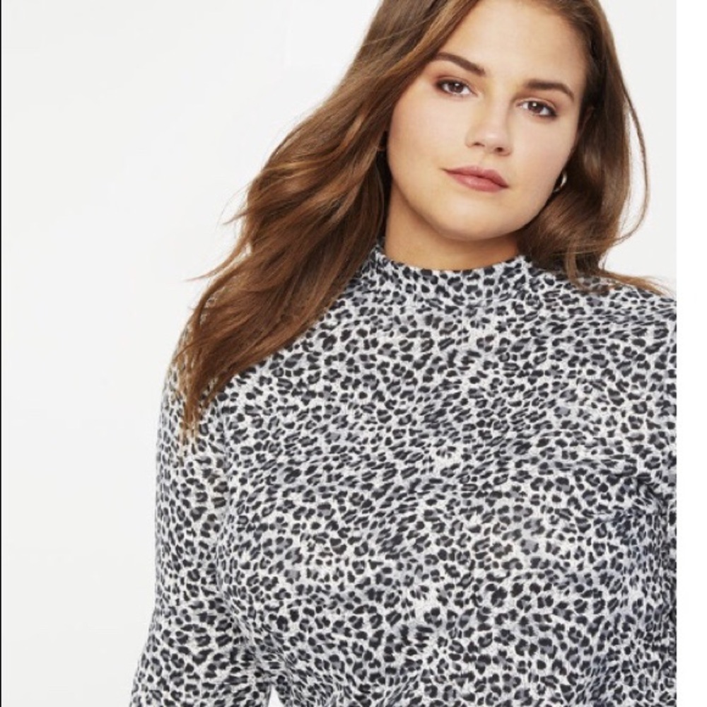 NWT Leopard Print Mock Neck Tee
